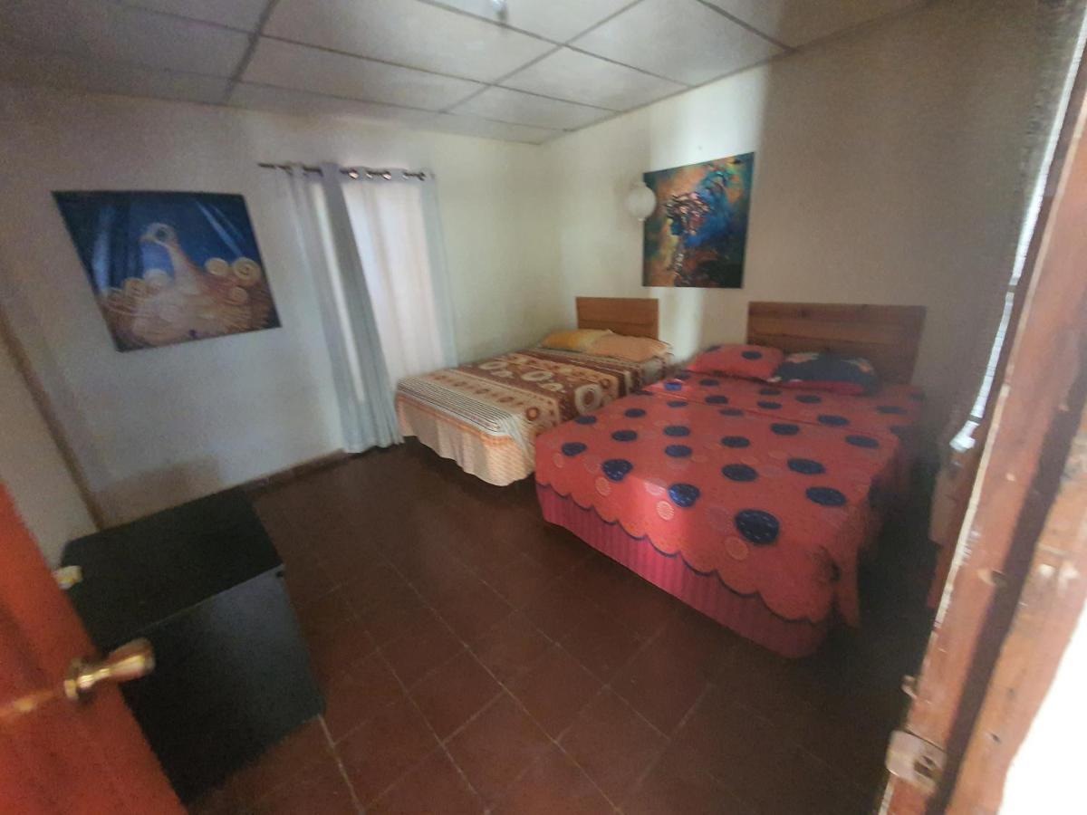 Hostal Club Mochilero La Libertad Eksteriør billede