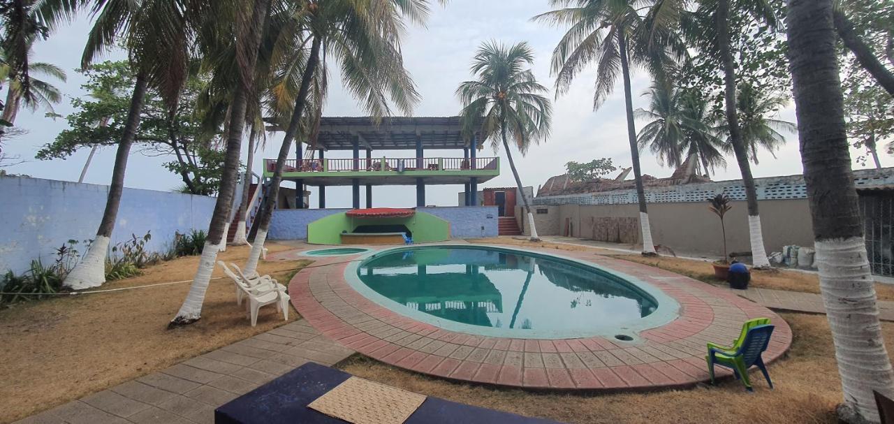 Hostal Club Mochilero La Libertad Eksteriør billede
